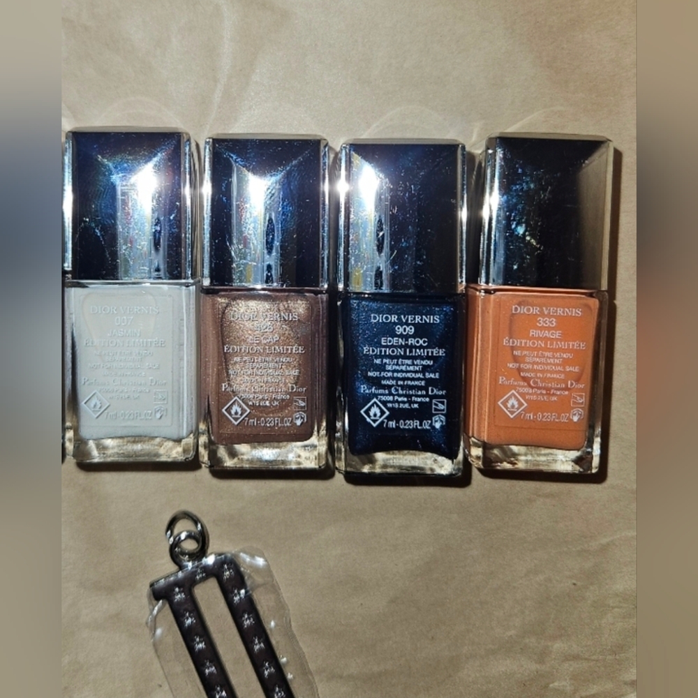 Dior Nail Polish 7ml 4 Pack With Dior D Charm All Brand New - Picture 2 of 4